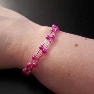 3/$20 | Fuchsia faux pearl wrap bracelet
